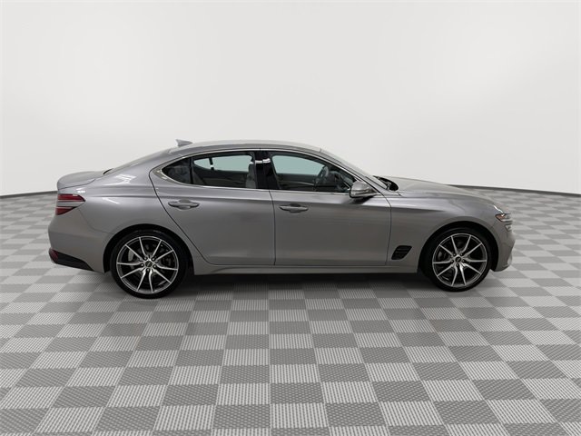 Used 2023 Genesis G70 2.0T image 12
