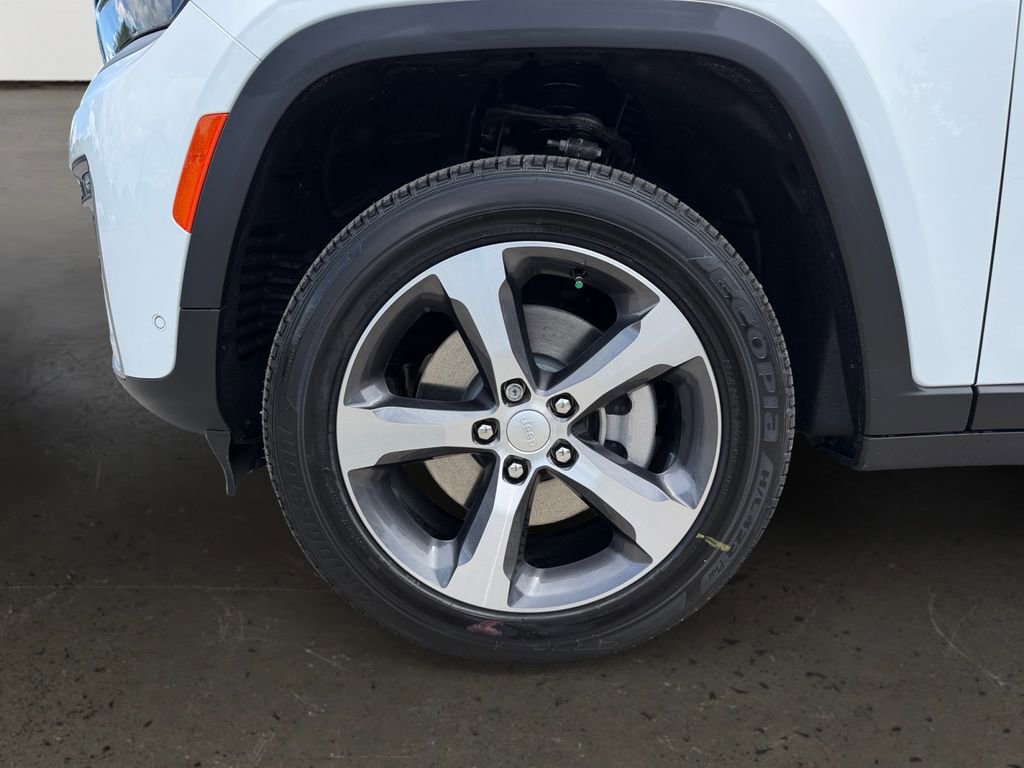 New 2026 Jeep Grand Cherokee L Limited RWD image 10