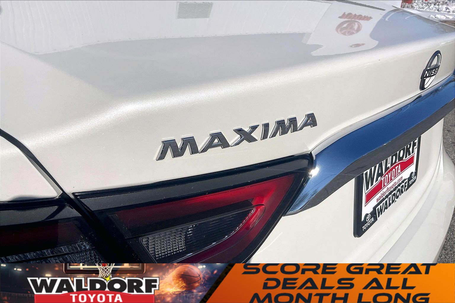 Used 2023 Nissan Maxima SV w/ Floor Mat Group image 10