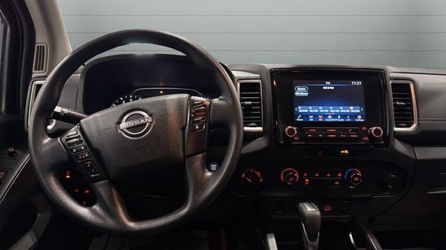 Used 2022 Nissan Frontier SV w/ Technology Package image 24