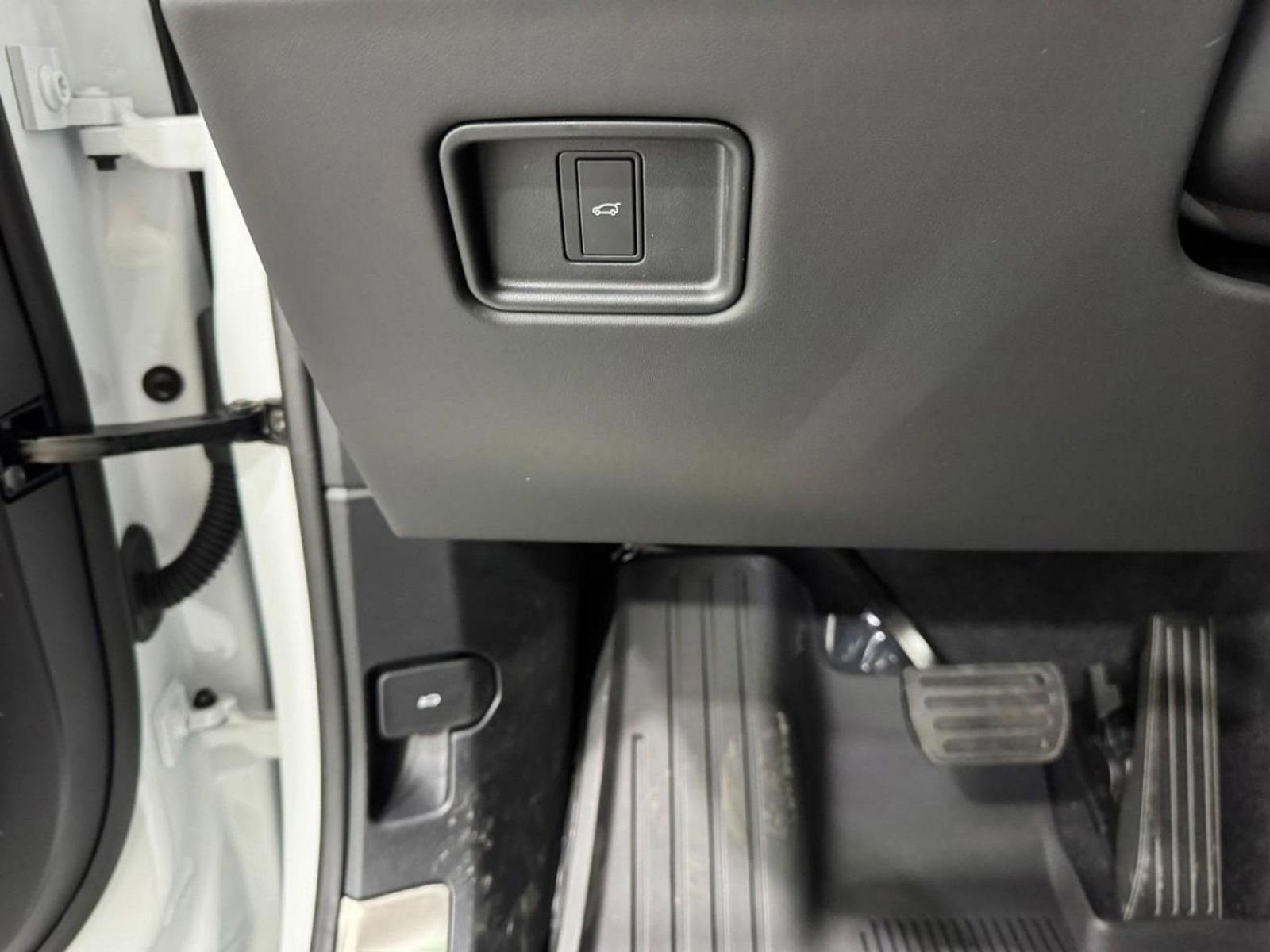 New 2026 Land Rover Range Rover Sport SE image 29