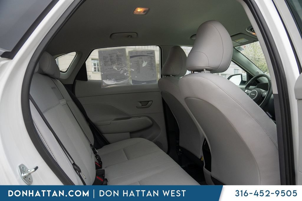 Used 2025 Hyundai Kona SEL AWD/4WD image 15