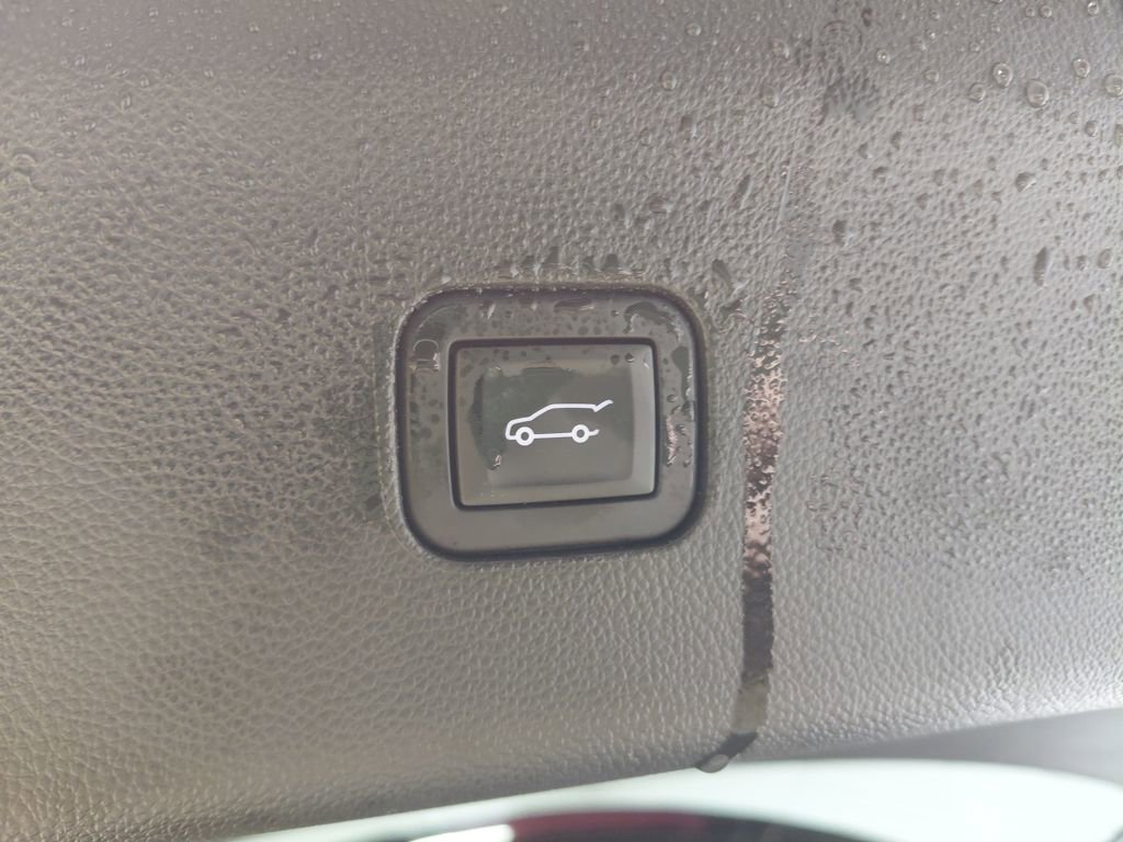 Used 2024 Buick Enclave Premium image 43