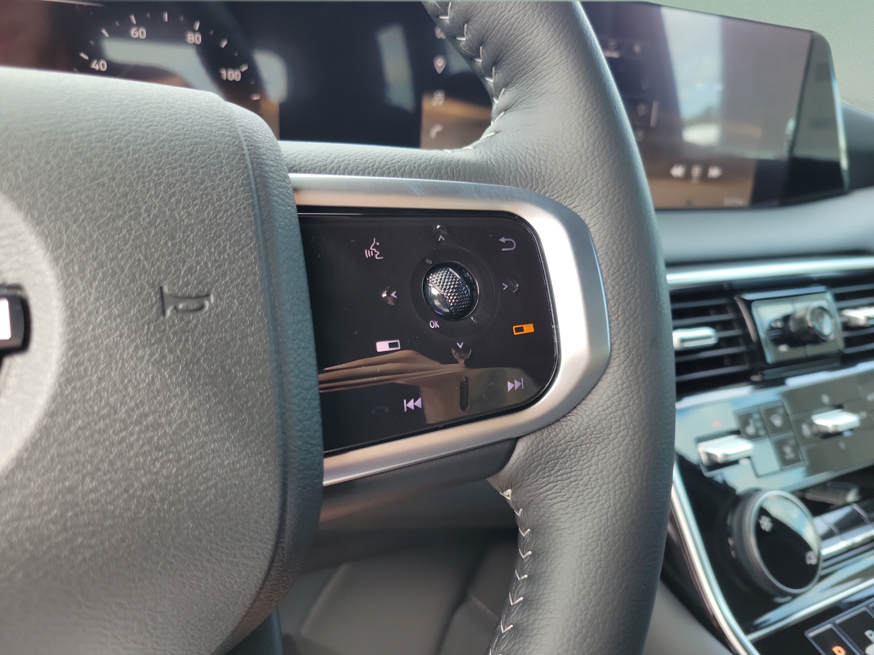 New 2026 Nissan Armada SL RWD image 22