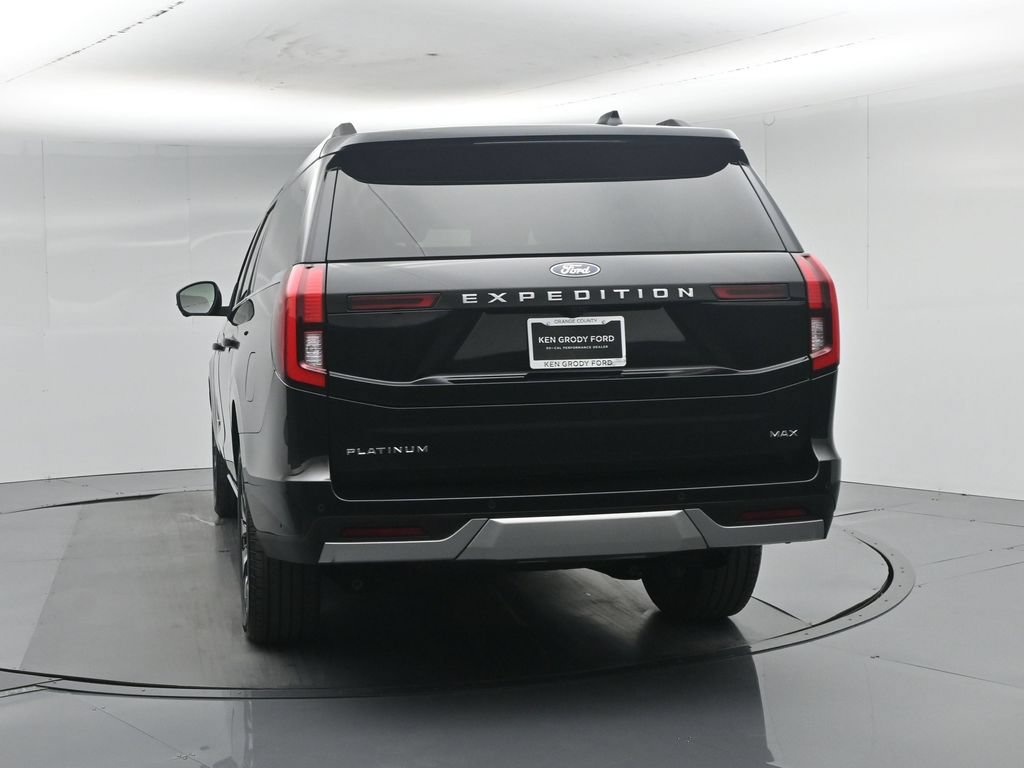 Certified 2025 Ford Expedition Max Platinum w/ Driver's Package AWD/4WD image 34