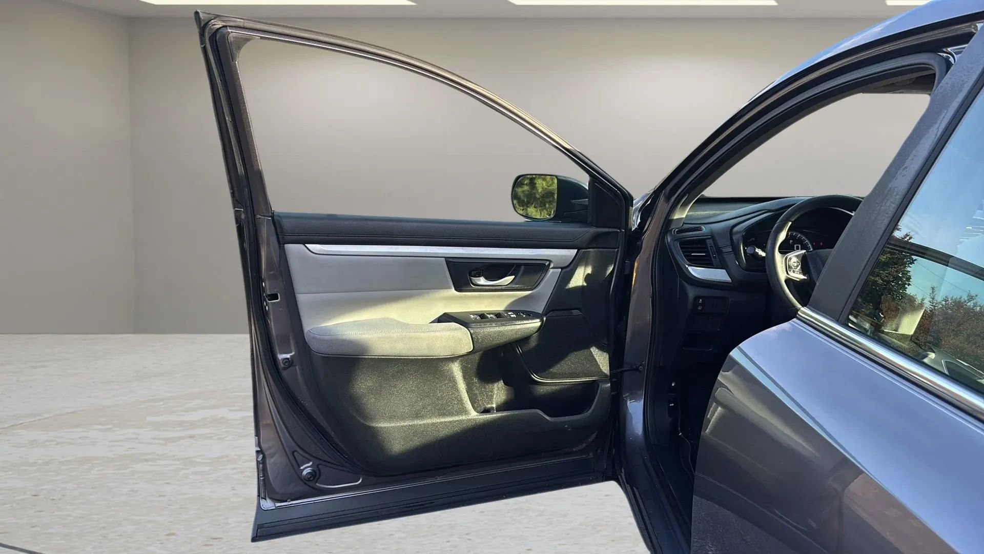 Used 2017 Honda CR-V LX image 17