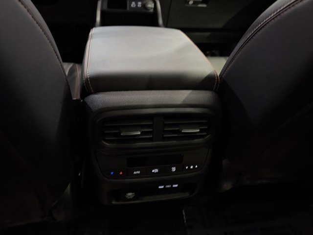 Used 2024 Honda Pilot TrailSport image 27