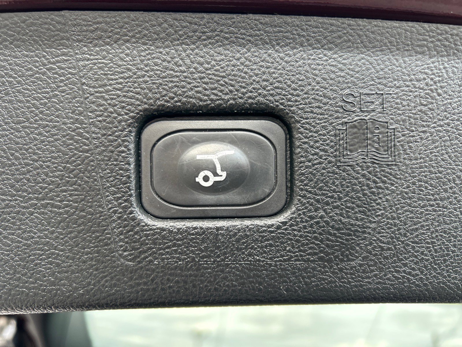 Certified 2022 Ford Edge Titanium AWD/4WD image 17