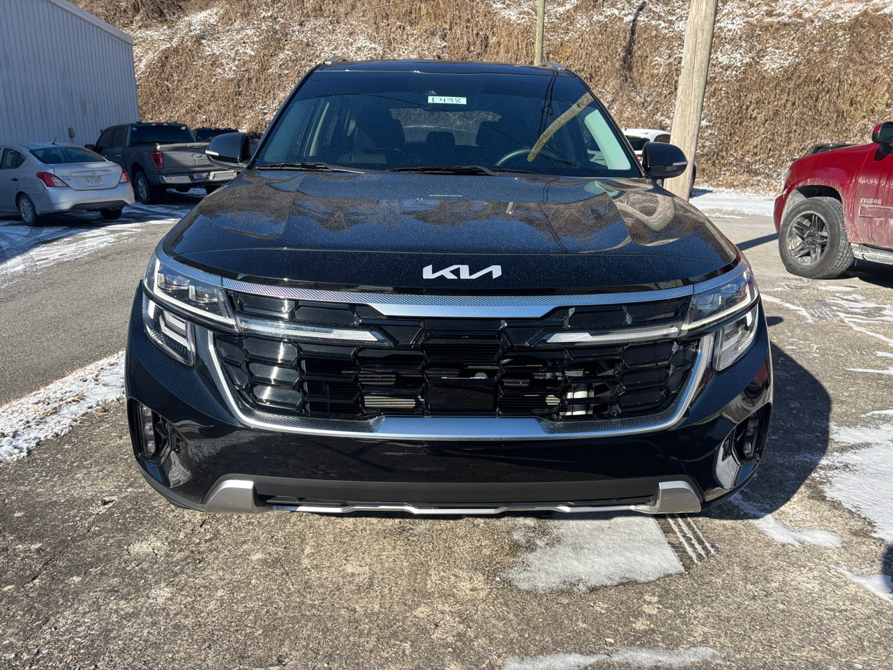 Used 2024 Kia Seltos SX w/ SX Sunroof Package image 6