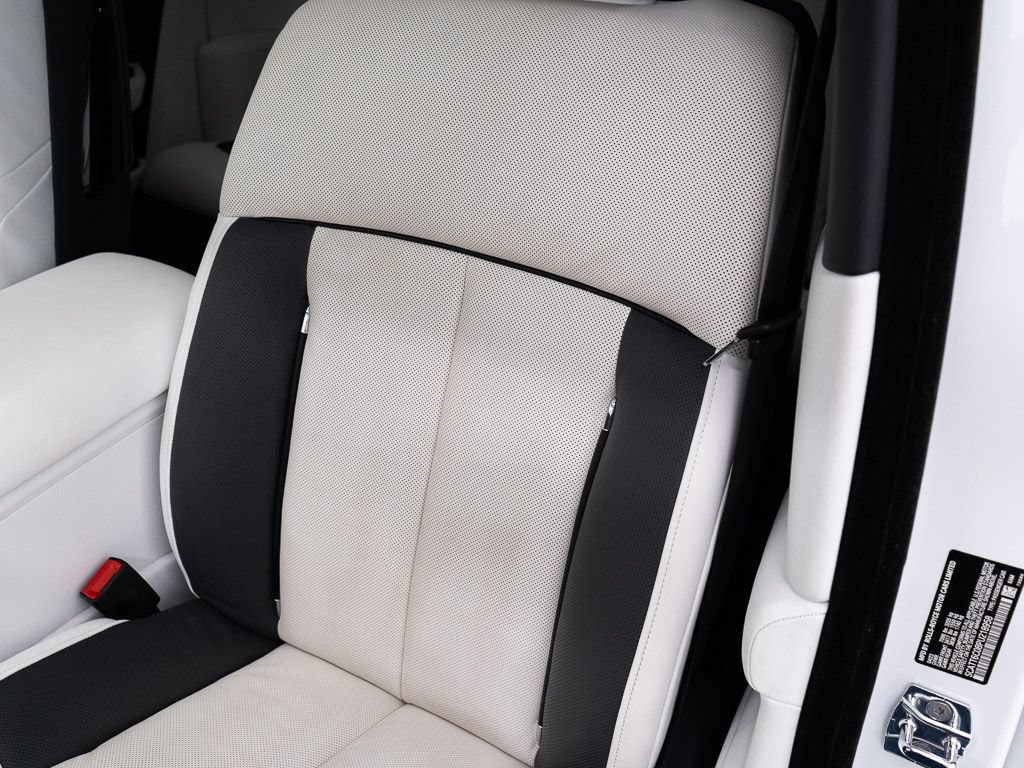 Certified 2023 Rolls-Royce Phantom Sedan RWD image 19