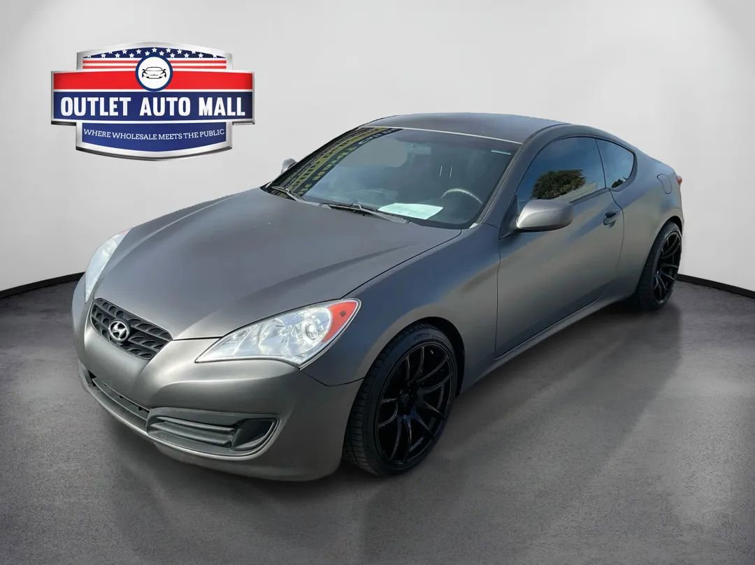 Used 2013 Hyundai Genesis 2.0T RWD image 7
