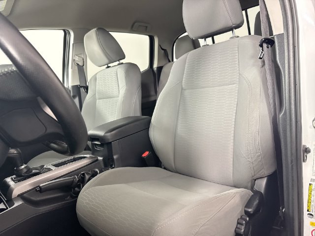Used 2018 Toyota Tacoma SR5 w/ Exterior Package AWD/4WD image 18