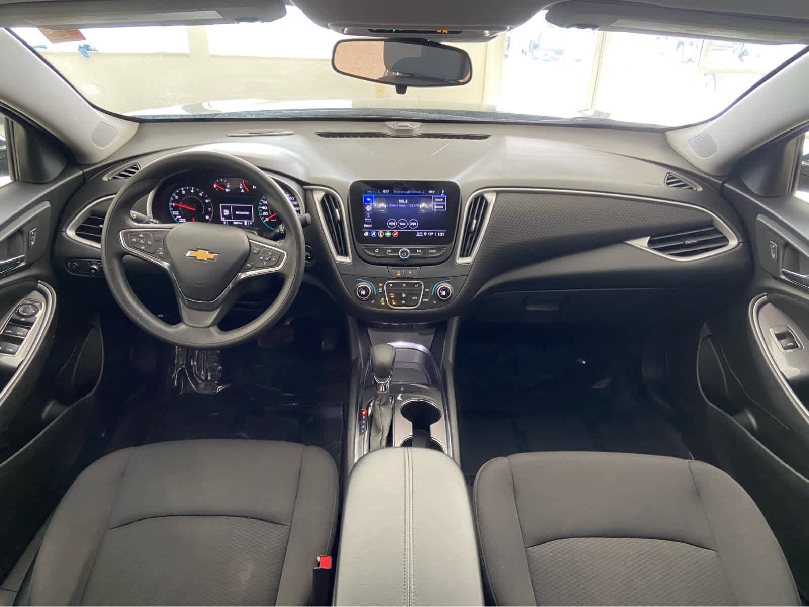 Used 2023 Chevrolet Malibu LT image 15