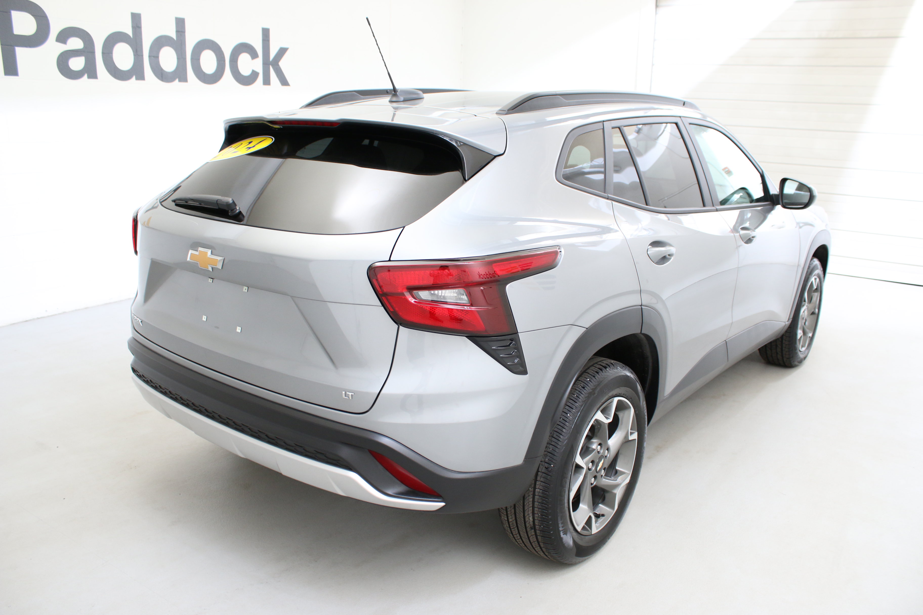 Used 2024 Chevrolet Trax LT w/ Driver Confidence Package FWD image 9