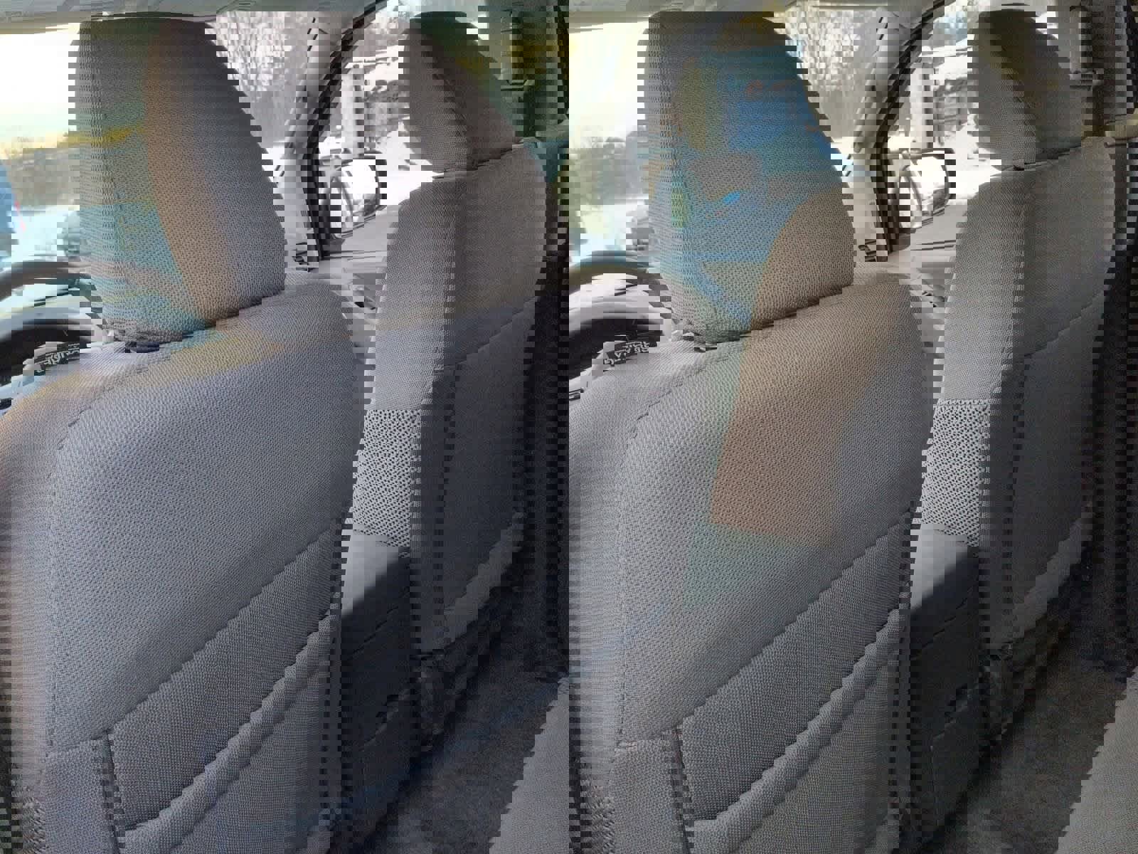 Used 2018 Nissan Frontier SV image 19