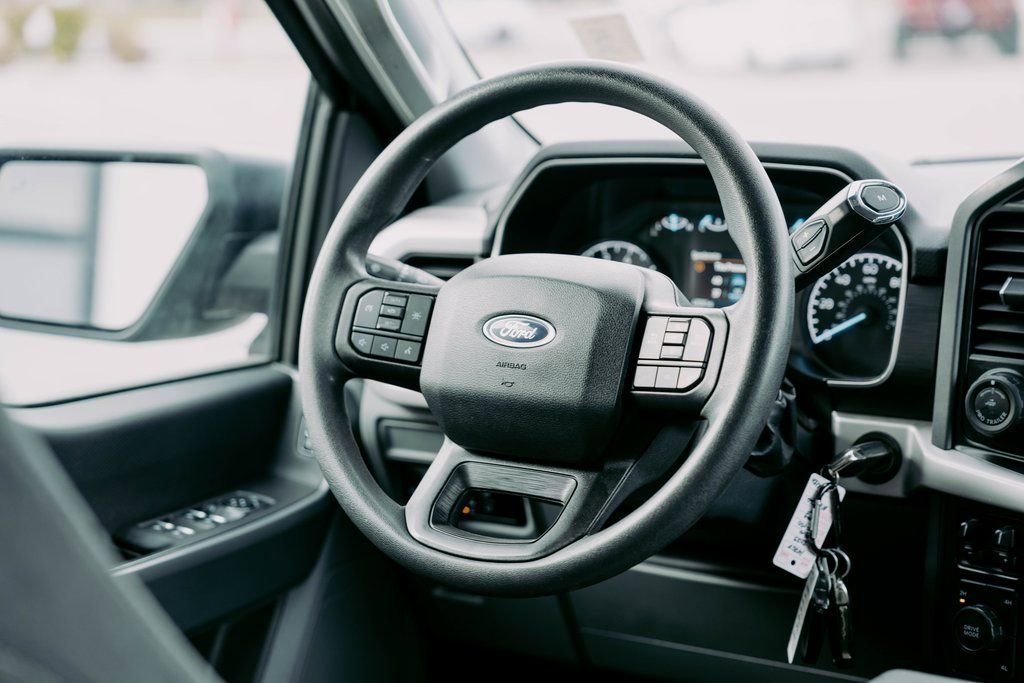 Used 2023 Ford F150 XLT w/ Trailer Tow Package image 13