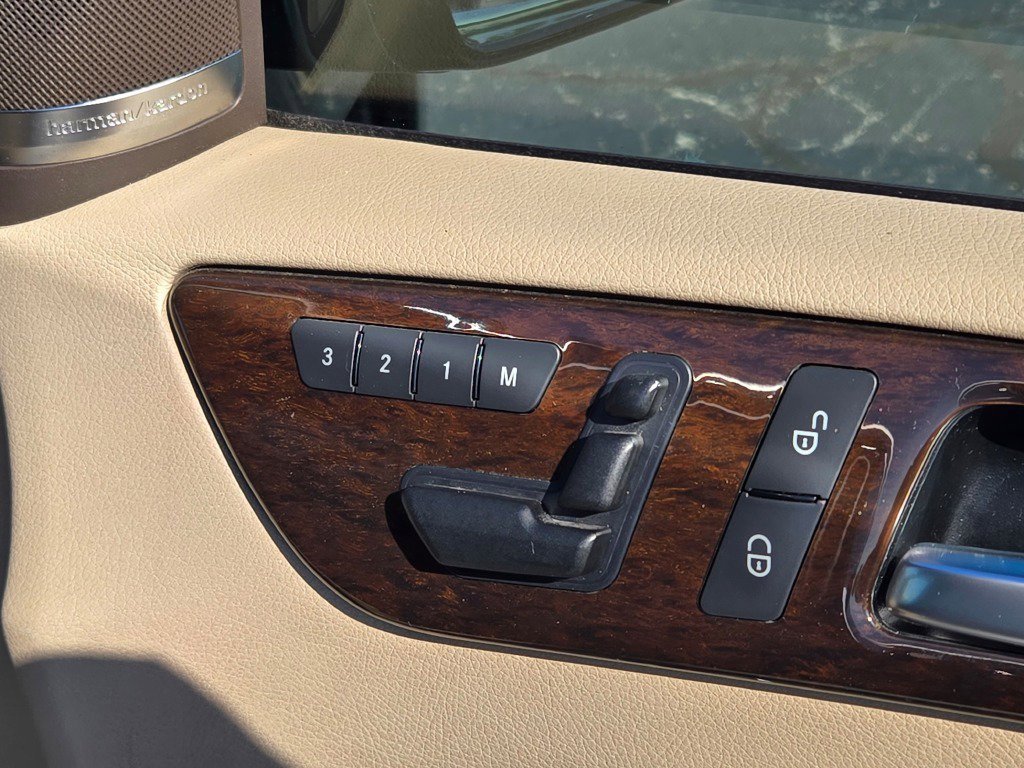 Used 2014 Mercedes-Benz GL 450 4MATIC image 7