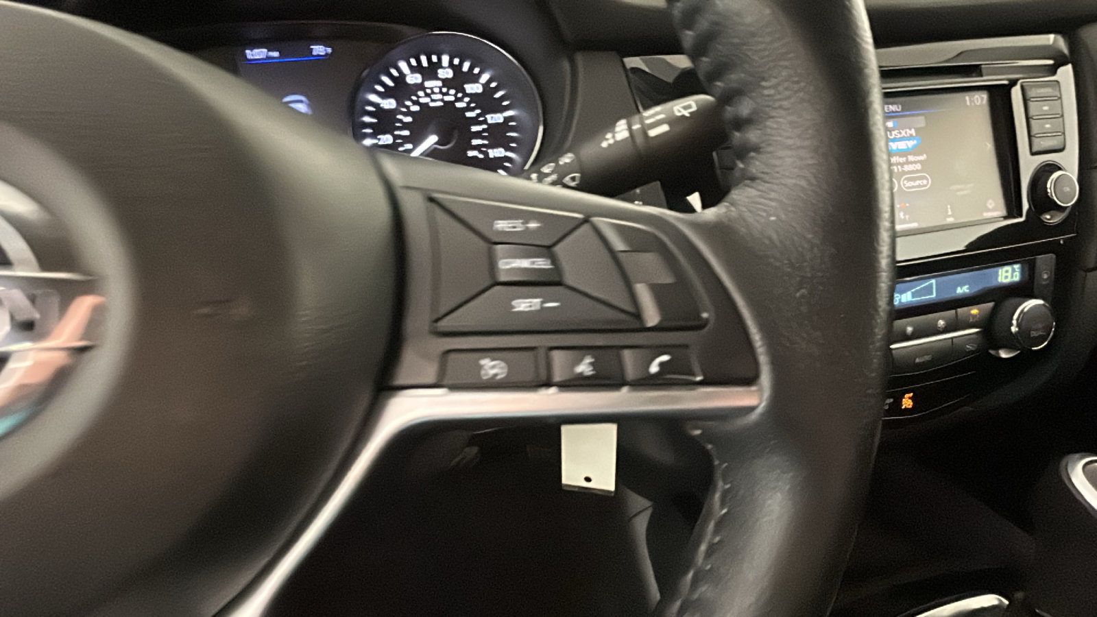 Used 2019 Nissan Rogue S FWD image 16