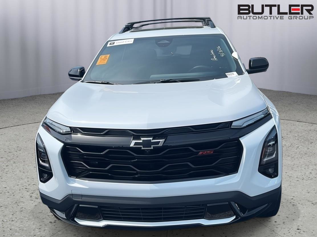 Used 2026 Chevrolet Equinox RS w/ Safety and Technology Package image 4