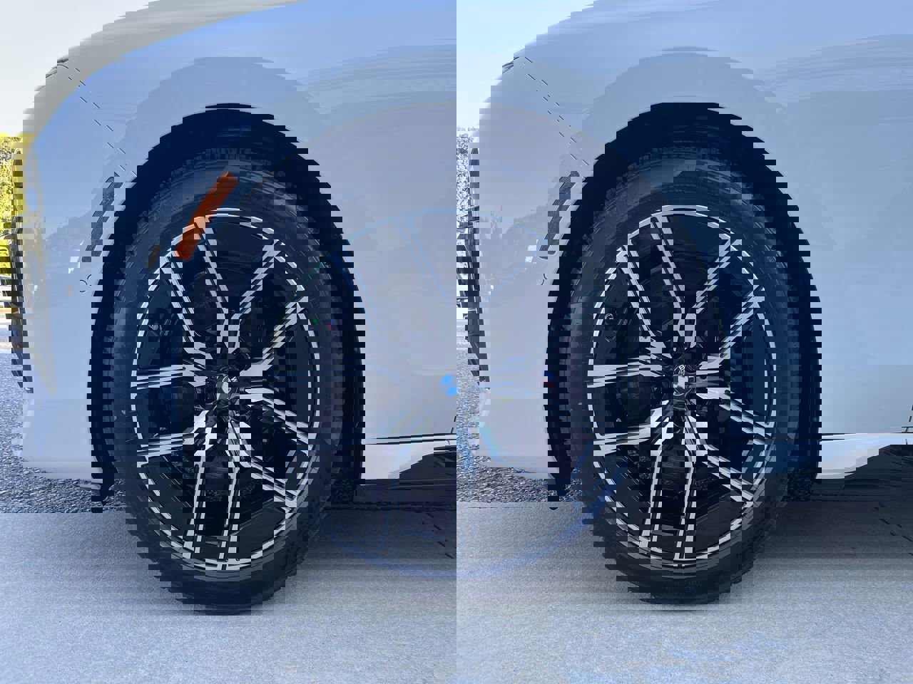 Used 2025 BMW i7 eDrive50 w/ M Sport Package image 13