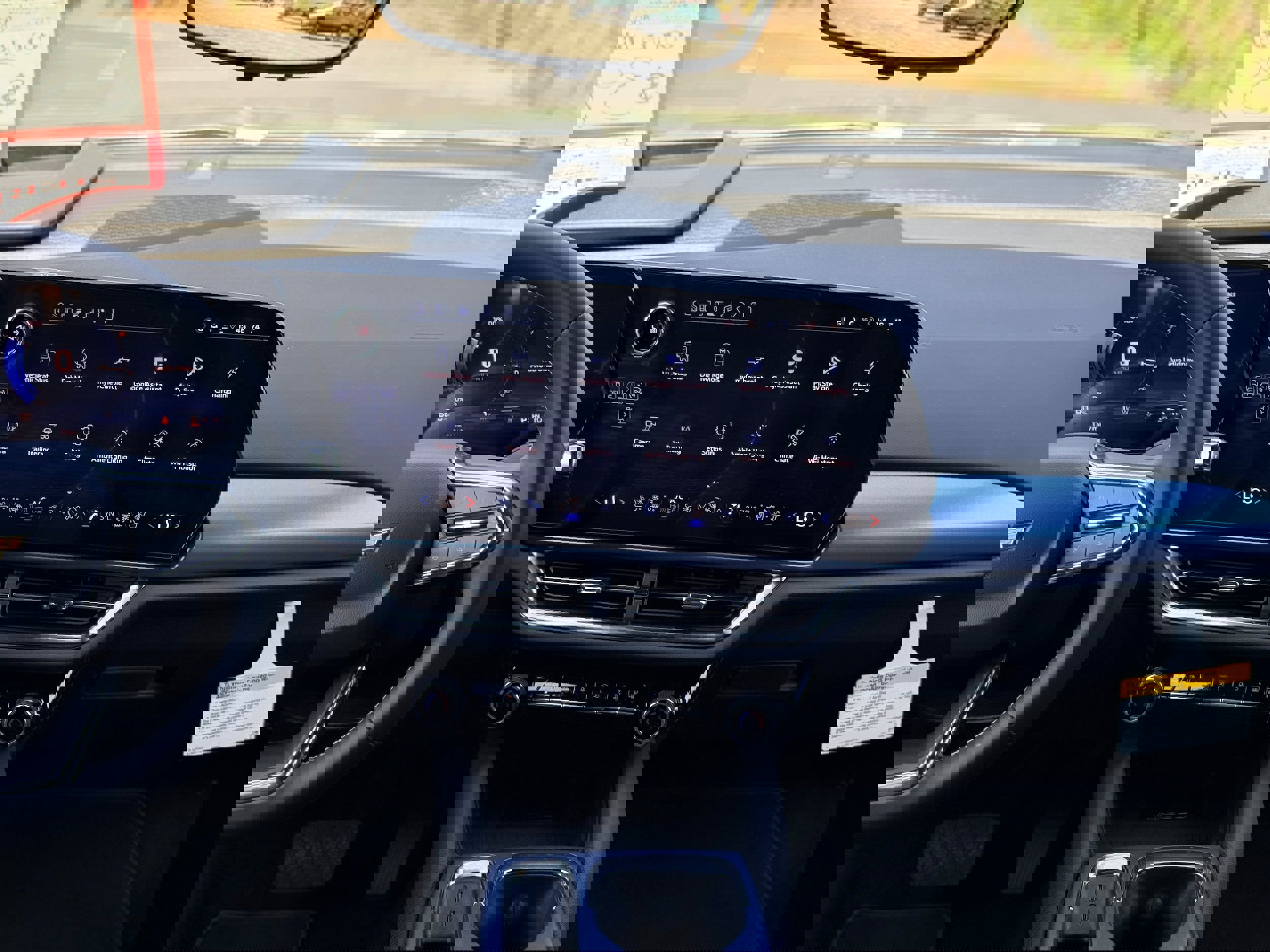 New 2026 Chevrolet Equinox EV LT w/ Convenience Package II image 15