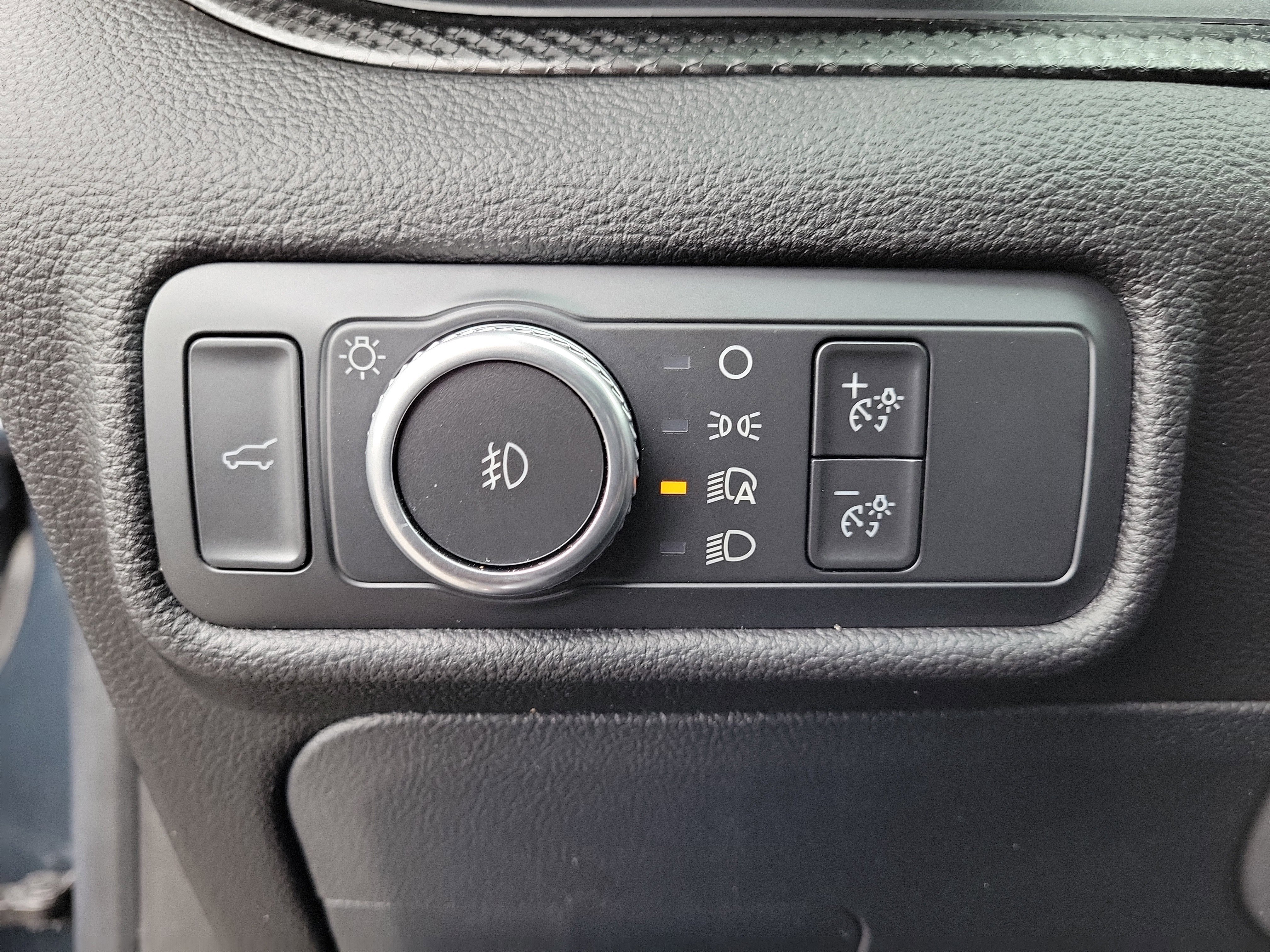 Certified 2022 Ford Explorer ST w/ Equipment Group 401A image 21