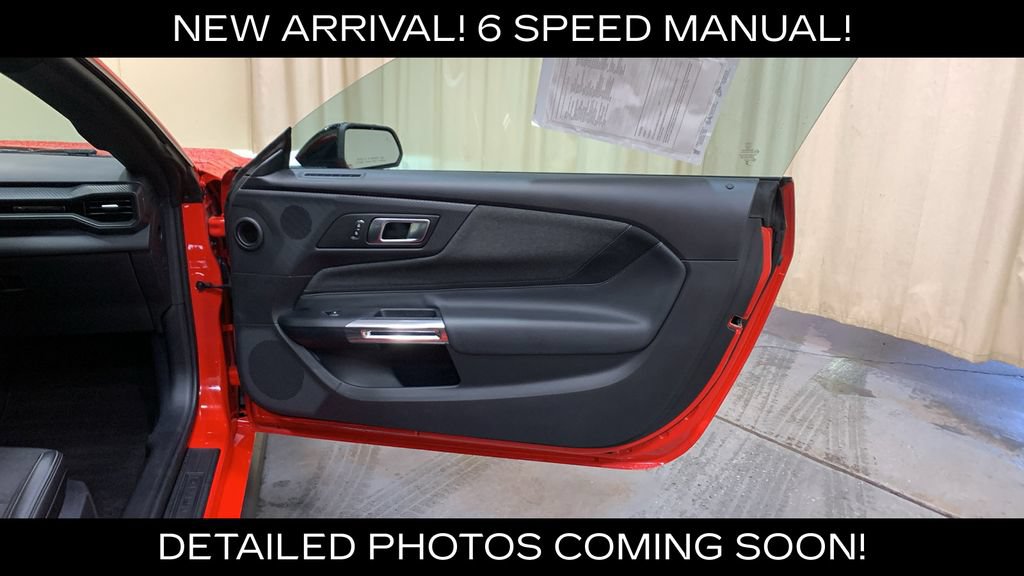Used 2025 Ford Mustang GT RWD image 11