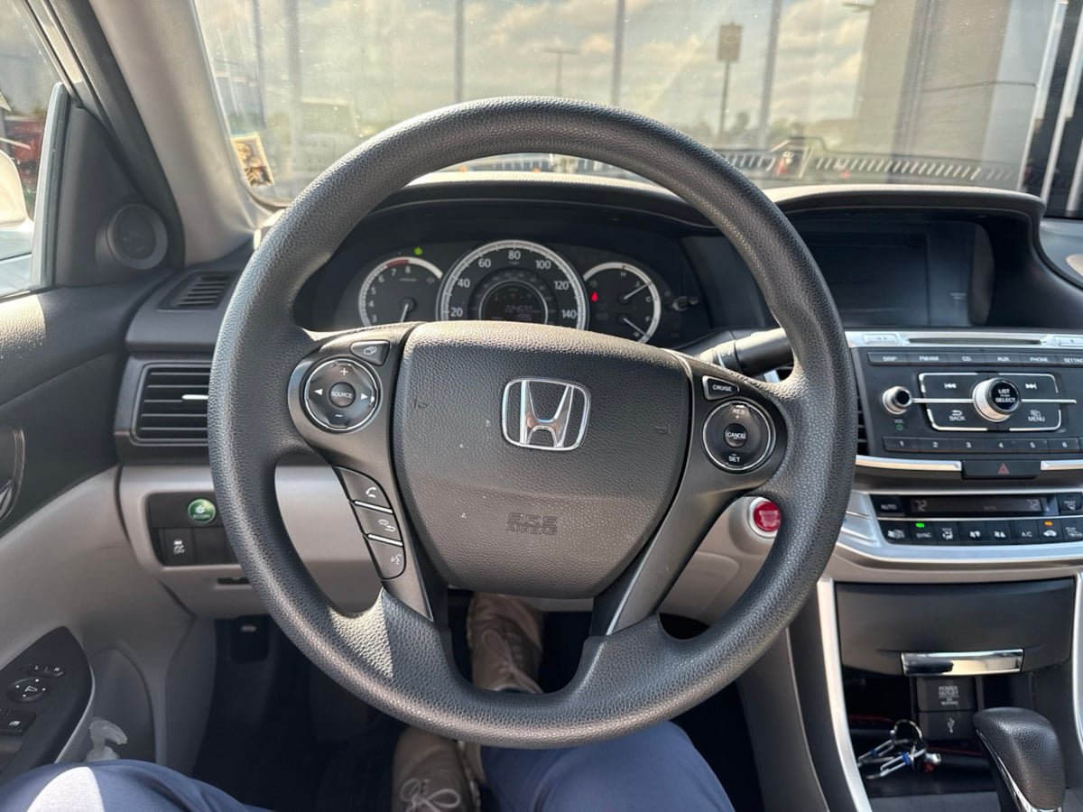 Used 2013 Honda Accord EX image 8