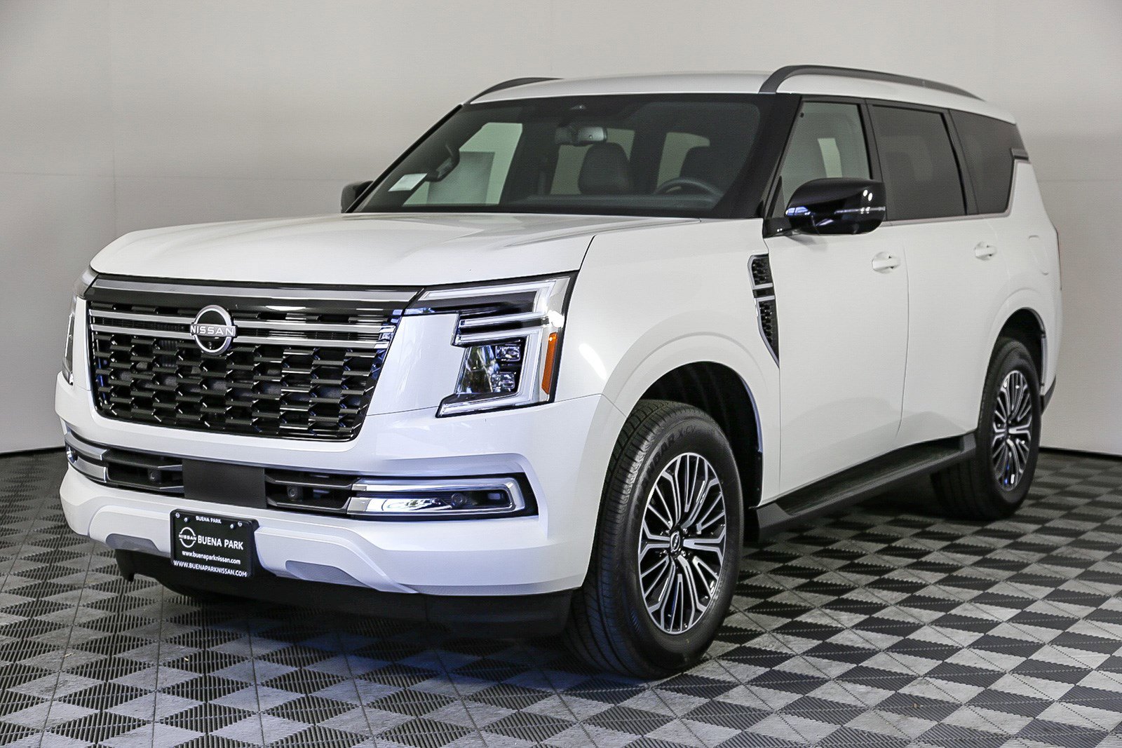 New 2025 Nissan Armada SL image 9