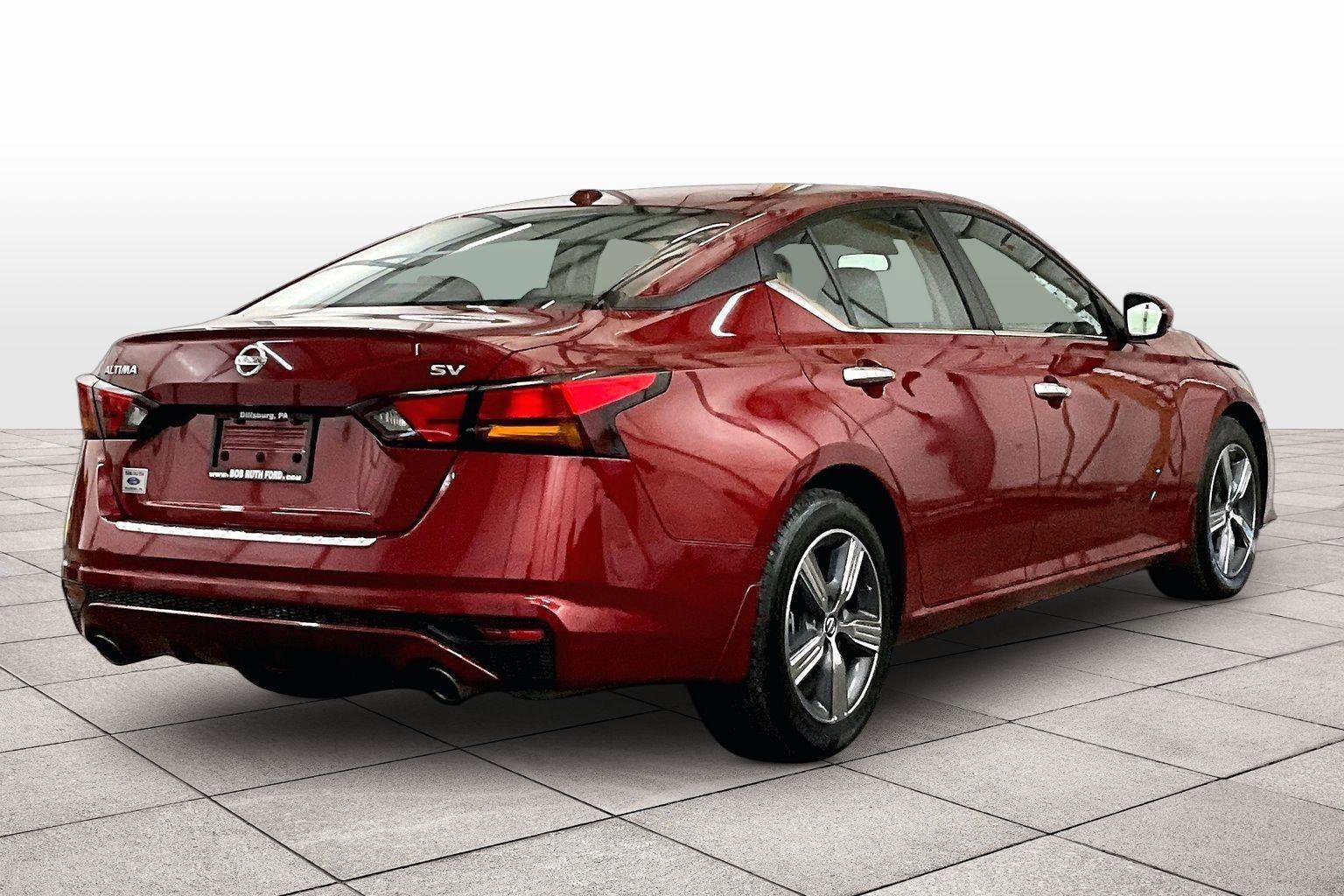 Used 2021 Nissan Altima 2.5 SV w/ SV Premium Package image 11