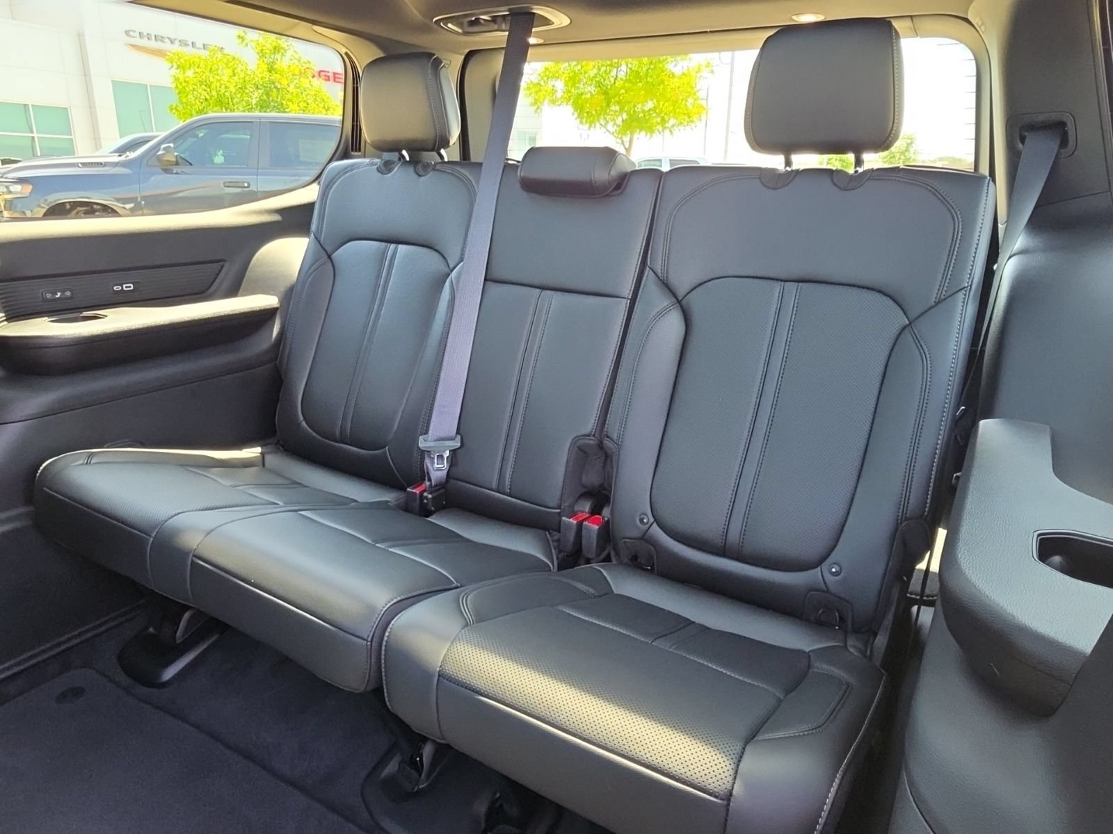 New 2026 Jeep Grand Wagoneer 2WD w/ Premium Group I image 20