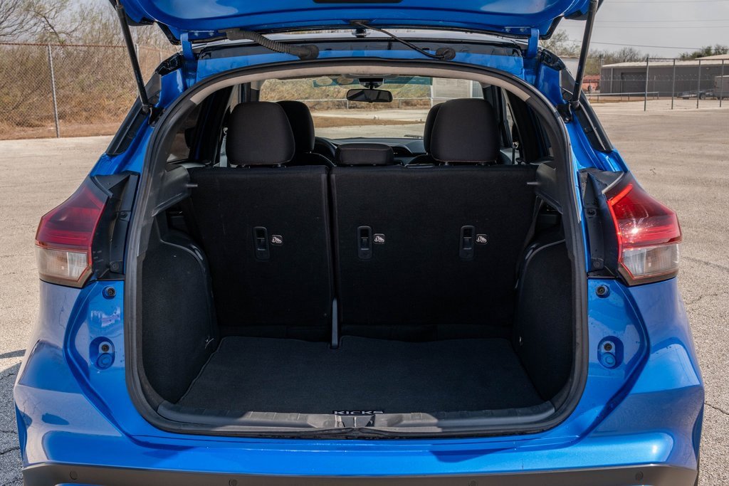 Used 2021 Nissan Kicks SR image 22