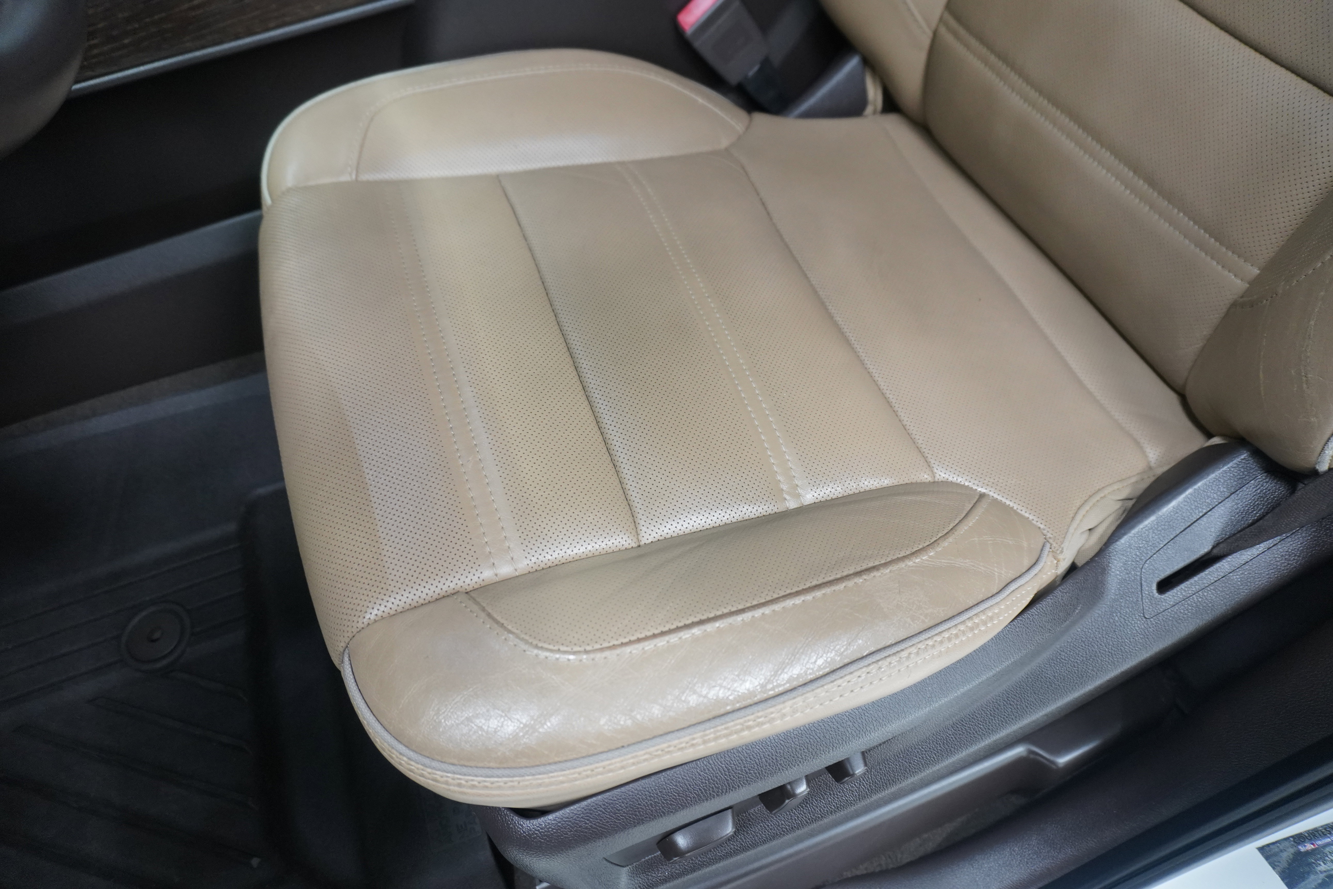 Used 2019 GMC Sierra 3500 Denali w/ Duramax Plus Package image 12