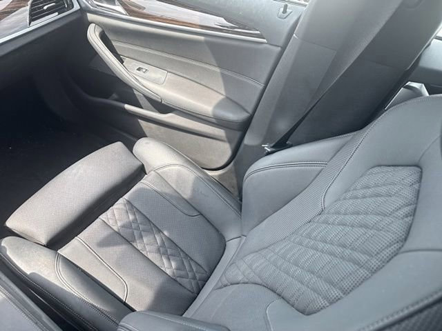 Used 2023 BMW 540i xDrive w/ Premium Package image 16