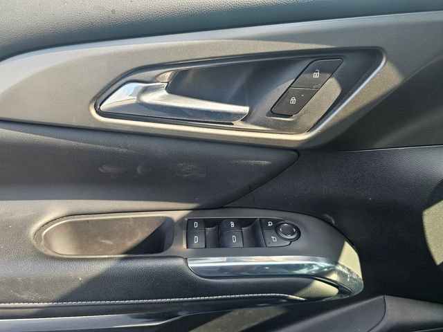 Used 2025 Chevrolet Traverse LT FWD image 27