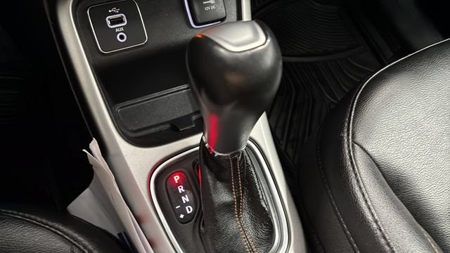 Used 2018 Jeep Compass Latitude w/ Popular Equipment Group FWD image 19