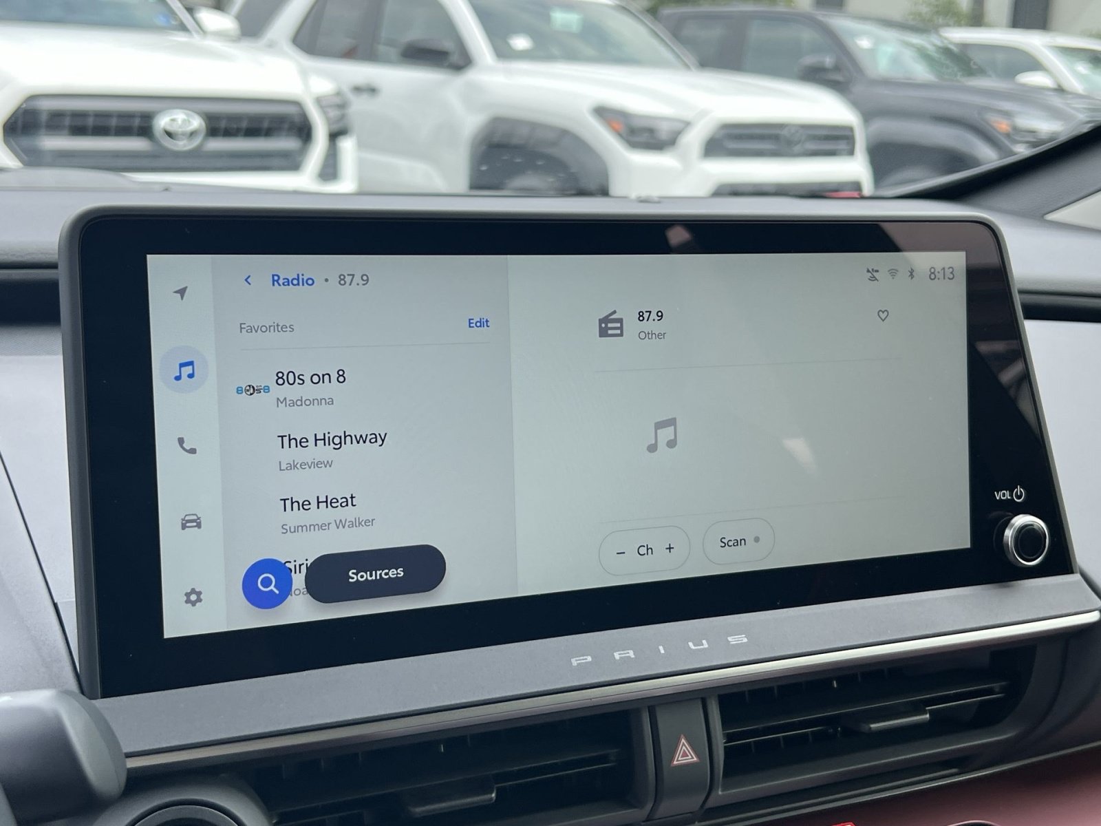 New 2027 Toyota Prius Plug-In Hybrid FWD image 13