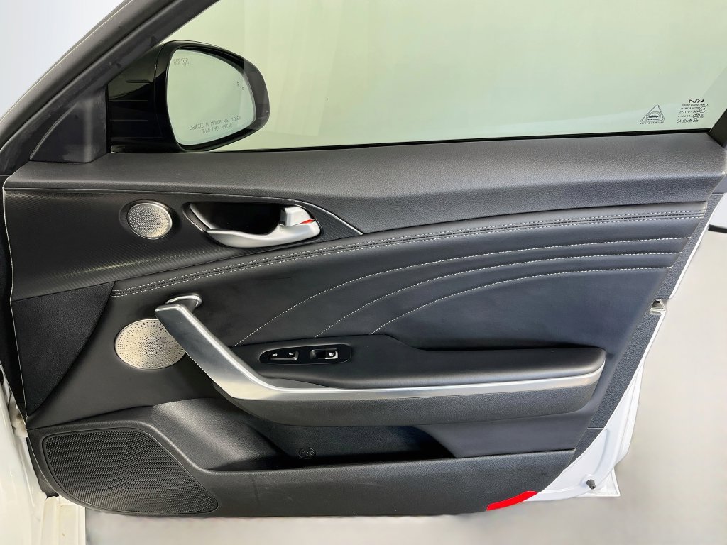 Used 2022 Kia Stinger GT2 RWD image 37