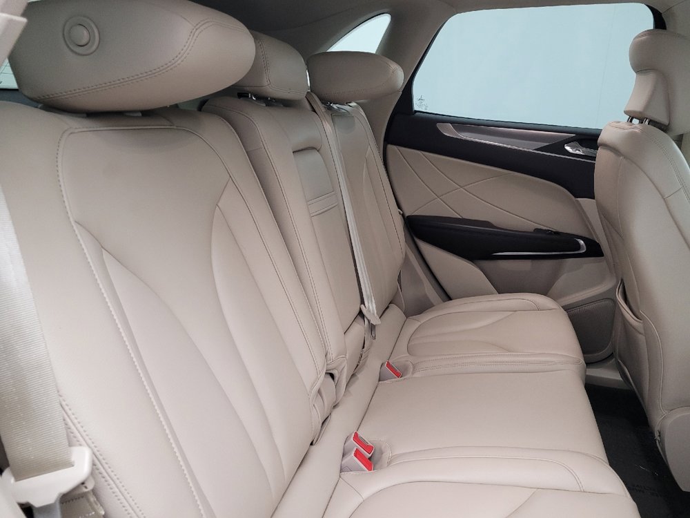 Used 2019 Lincoln MKC Premiere image 19