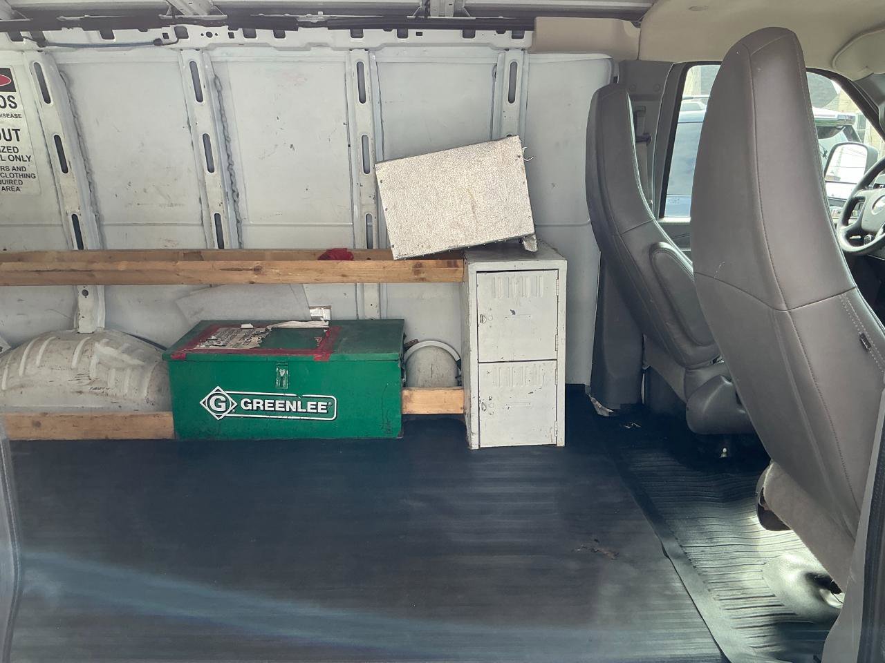 Used 2016 Chevrolet Express 2500 image 17