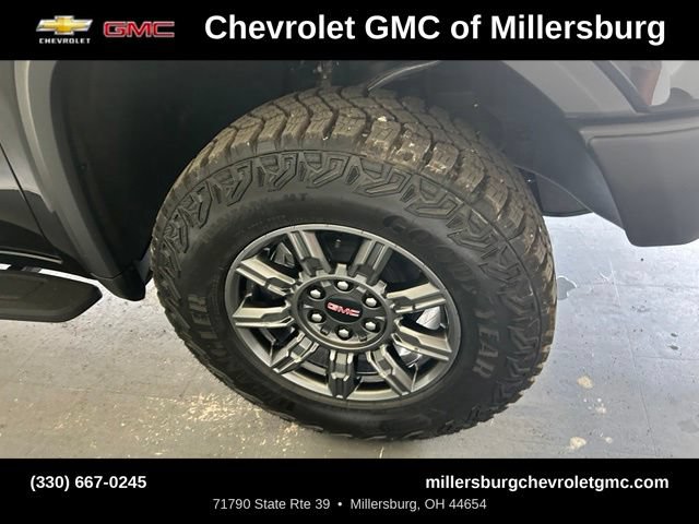 New 2026 GMC Sierra 1500 AT4X w/ LPO, Black Badging Package AWD/4WD image 12