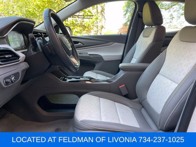 Used 2023 Chevrolet Bolt EUV Premier w/ Super Cruise Package FWD image 18