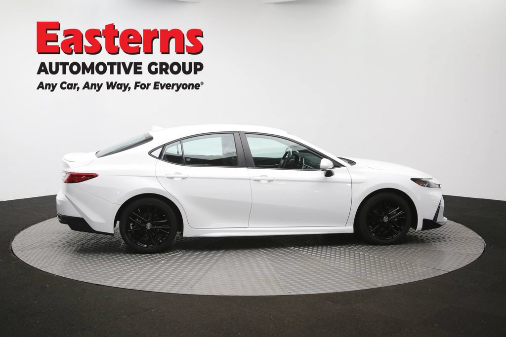 Used 2025 Toyota Camry SE FWD image 43