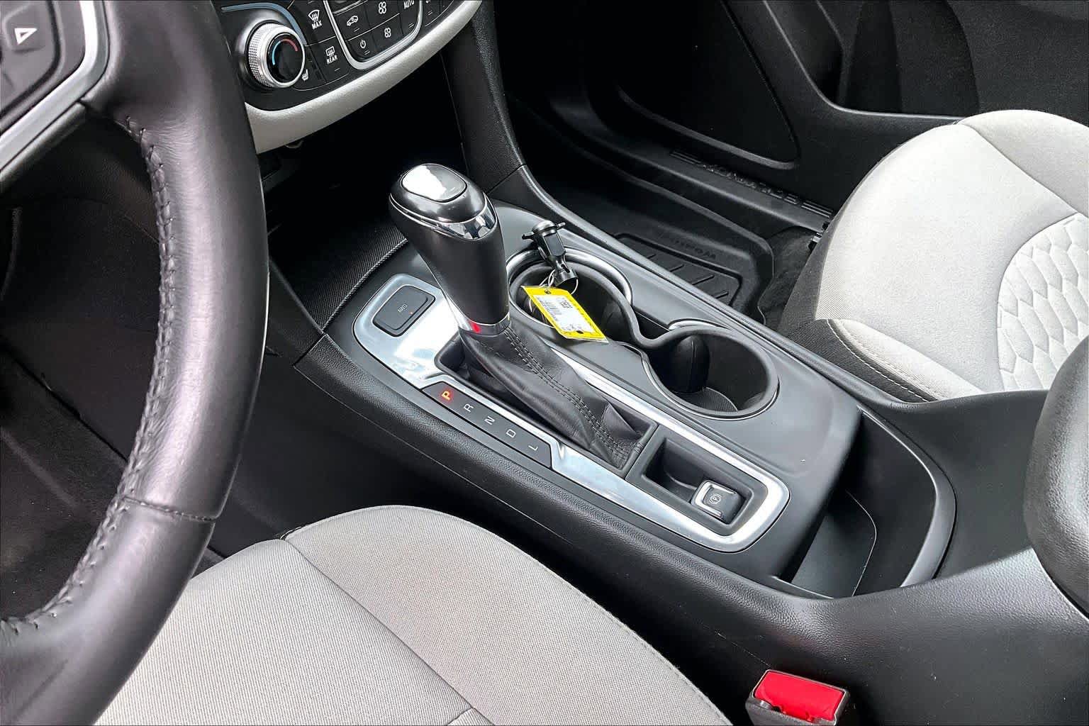 Used 2019 Chevrolet Equinox LT AWD/4WD image 17