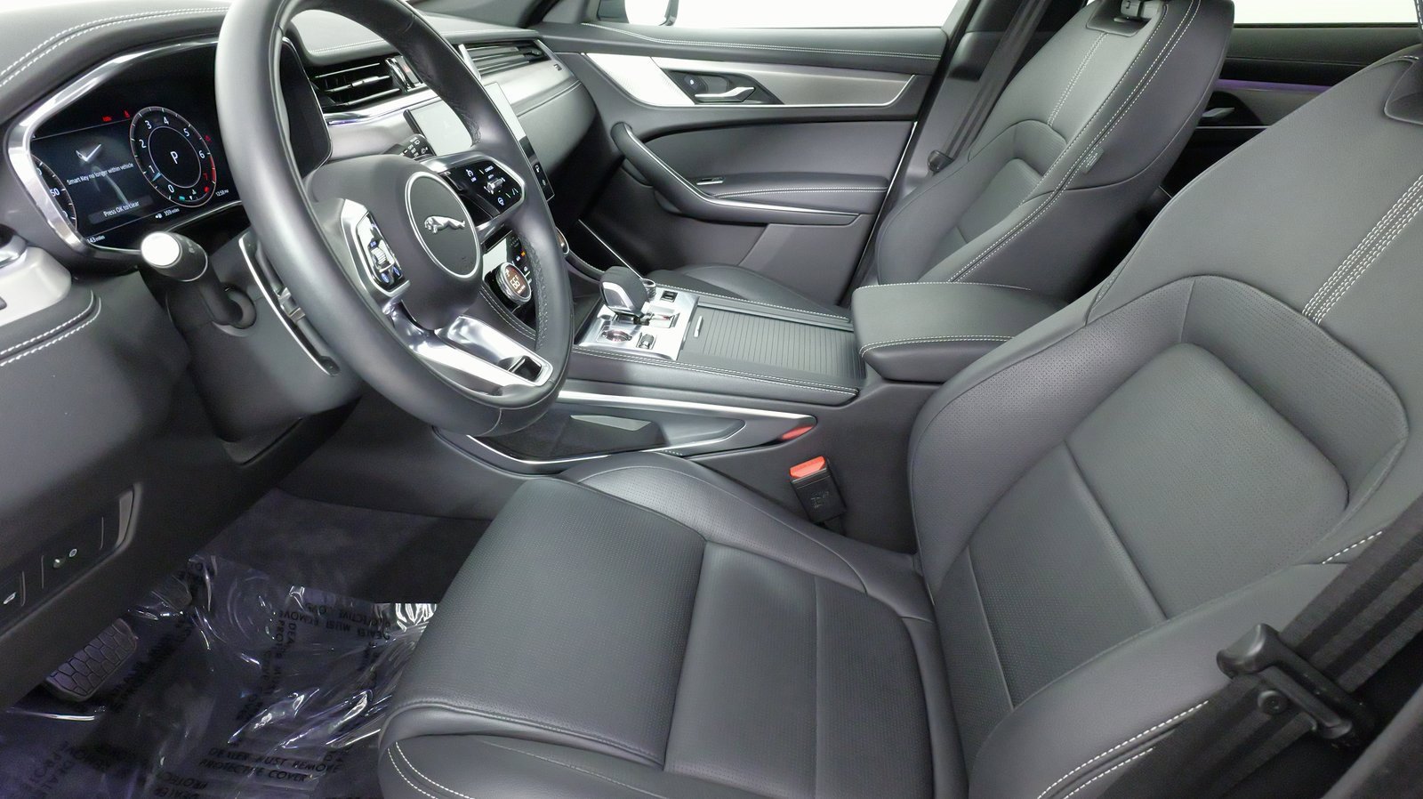 Used 2025 Jaguar F-PACE R-Dynamic S image 37