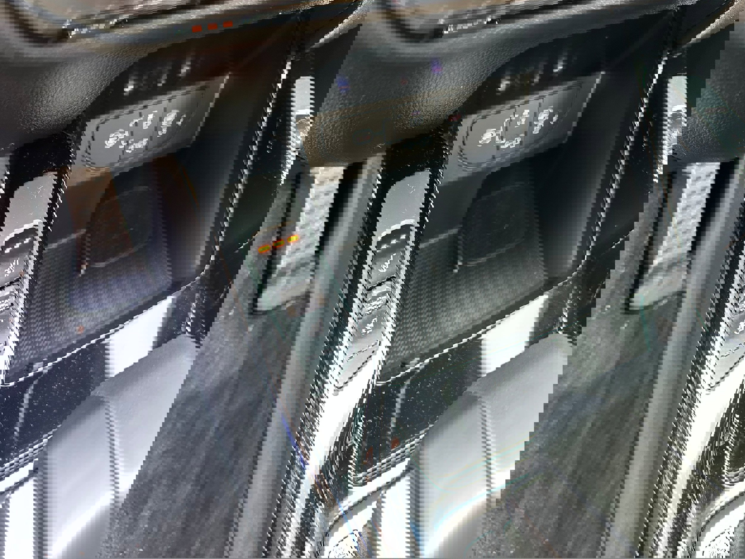 Used 2025 Kia Sorento SX Prestige w/ Olive Brown Leather Package image 52