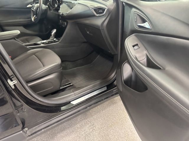 Used 2023 Buick Encore GX Select AWD/4WD image 22