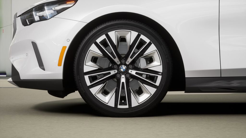 New 2026 BMW 530i image 7