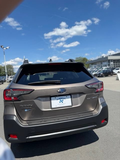 Used 2024 Subaru Outback Premium AWD/4WD image 6