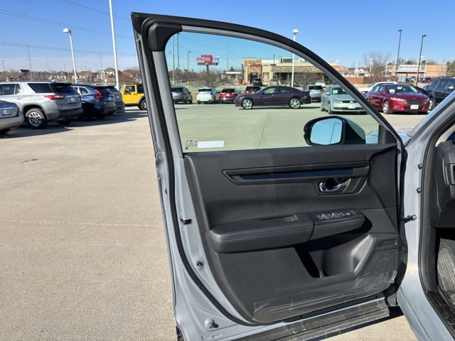 Used 2026 Honda CR-V LX image 10